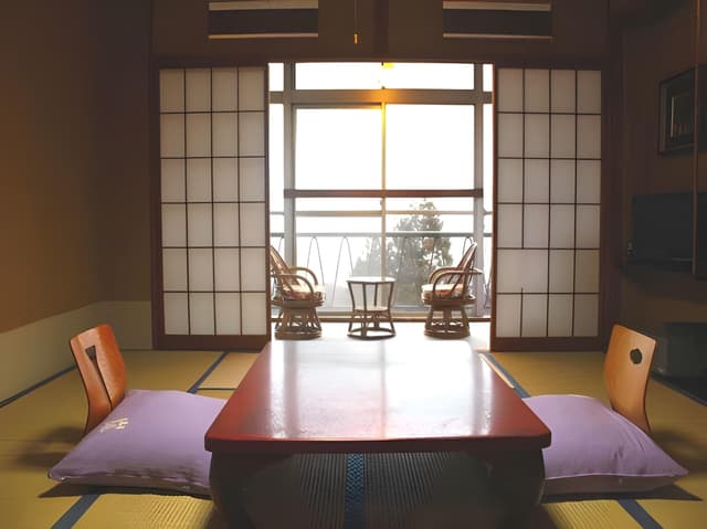 Japanese-Style Room