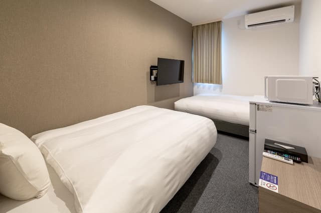 Twin Room - Non-Smoking