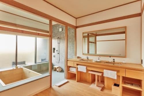 Twin Room with Balcony