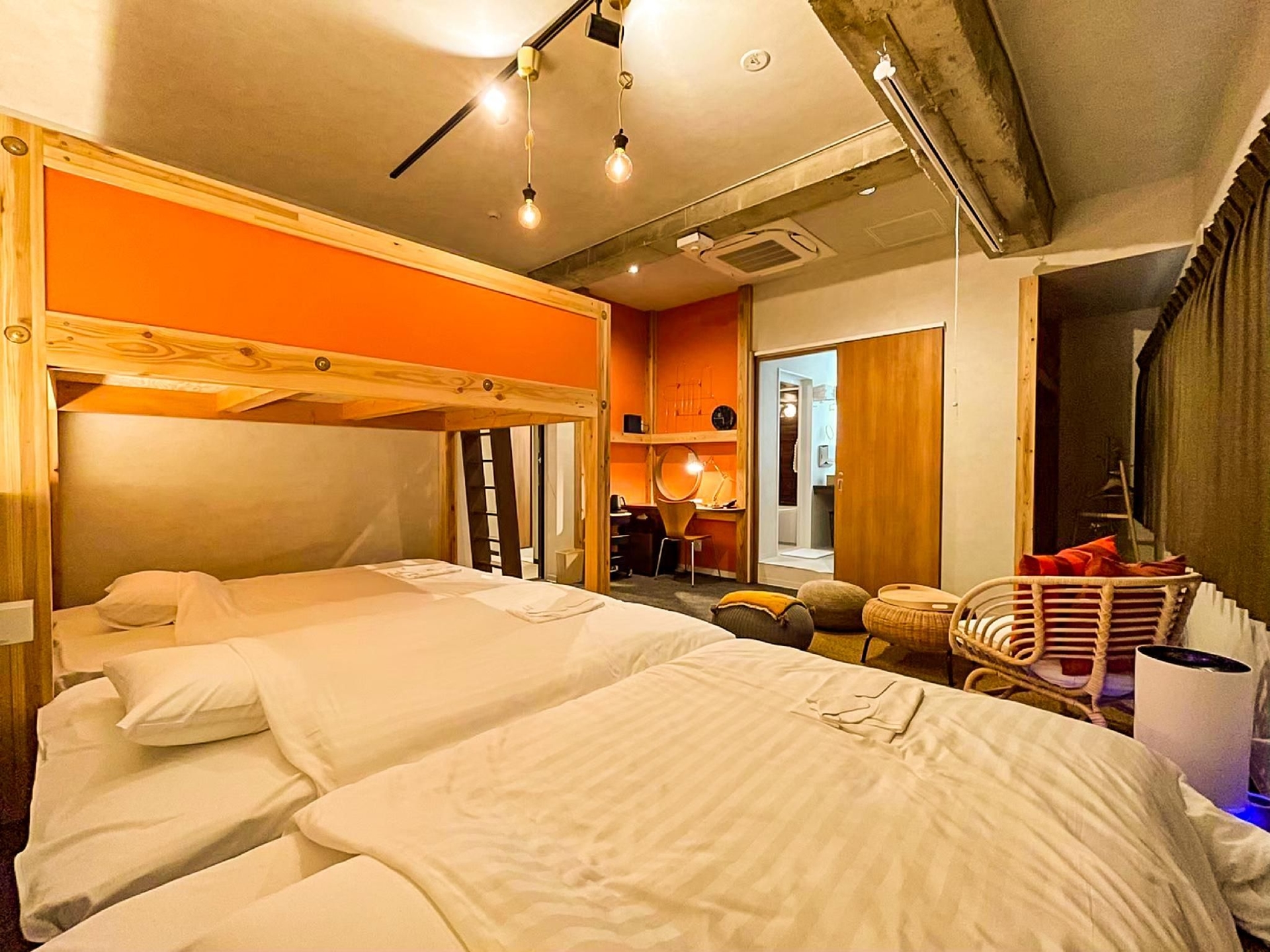 มังเกะ ทัค รีสอร์ท โอโนมิจิ (Mange Tak Resort Onomichi)1