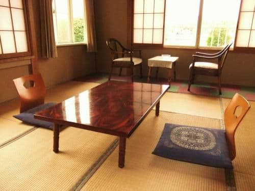 Superior Japanese-Style Room