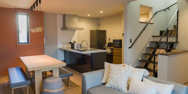 Basic House, Non Smoking, No pets allowed (106)