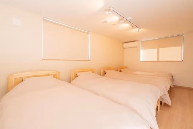 2 Bedroom