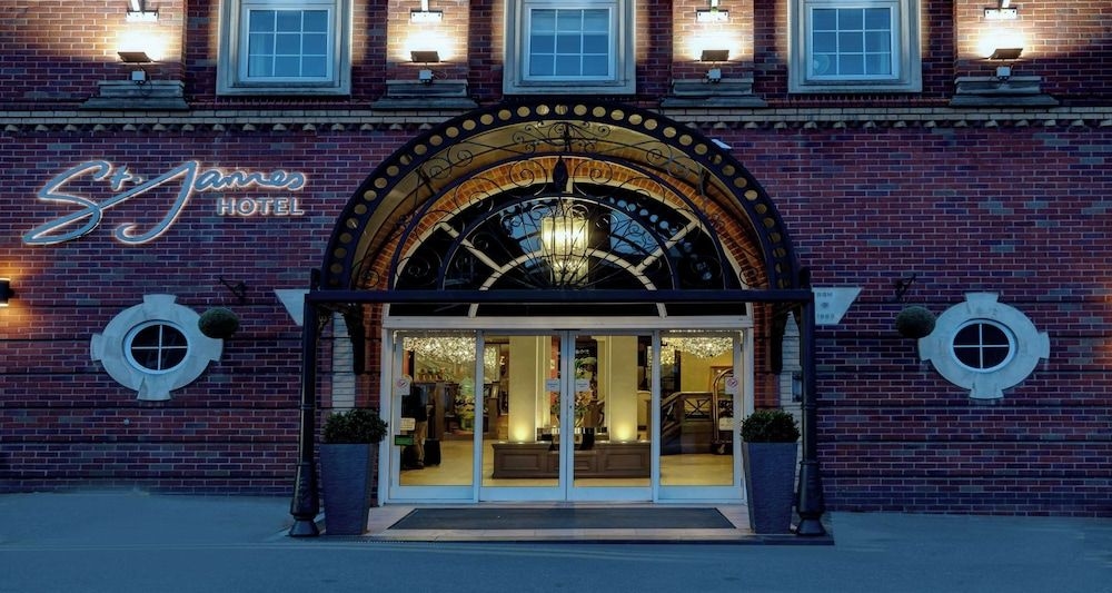 Rutland Square2