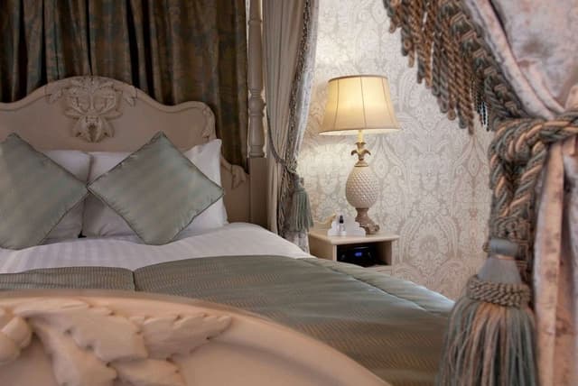 Suite, 1 King Bed, Non Smoking (Four Poster Bed)