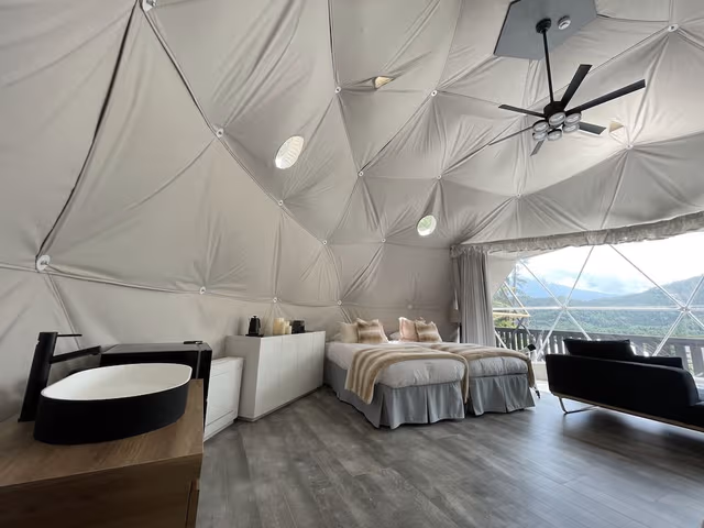 Luxury Dome Mars 6 Beds, Non smoking (Not pet friendly)
