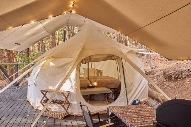 Premium Bell Tent1 3 Beds, Non smoking (Pet friendly)