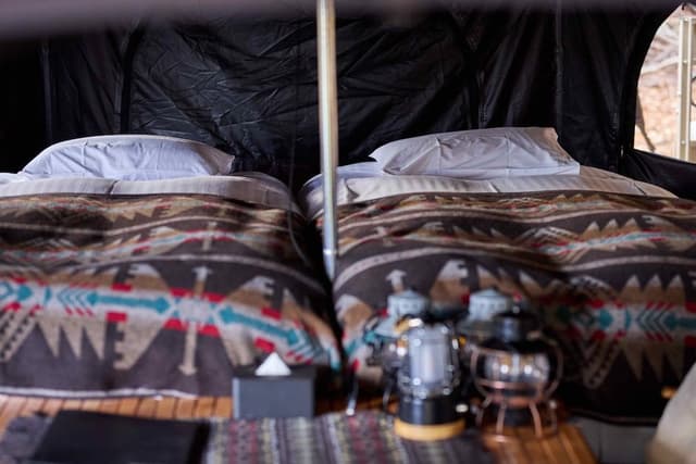 Premium Bell Tent2 3 Beds No smoking , Non smoking (Pet friendly)