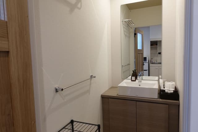 Deluxe Twin Room (check-in is not available after 11PM)