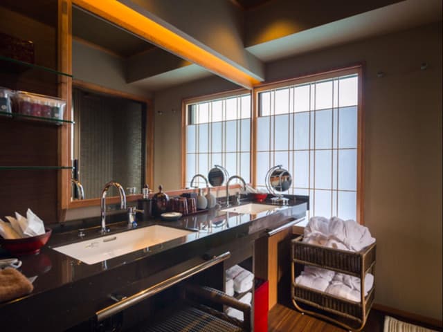 Fukuchi Superior Mount Fuji View Japanese Style Suite B with Open-Air Bath - Non-Smoking