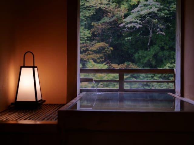 Classic Quadruple Room (Private hot spring)