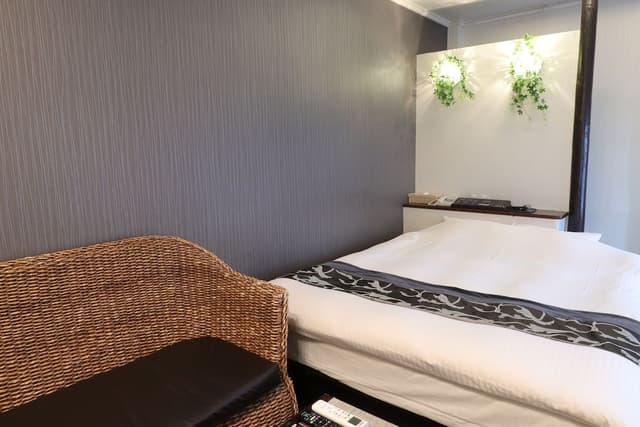Standard Double Room, Smoking