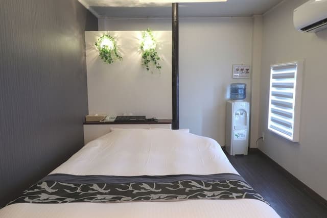 Standard Double Room, Smoking