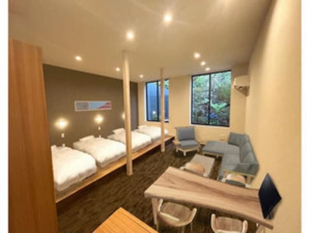 Premium Suite for 4 People