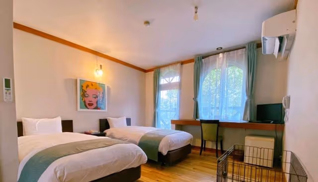Twin Room, Non Smoking (Dog friendly)