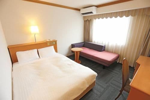 Double Room C, Smoking
