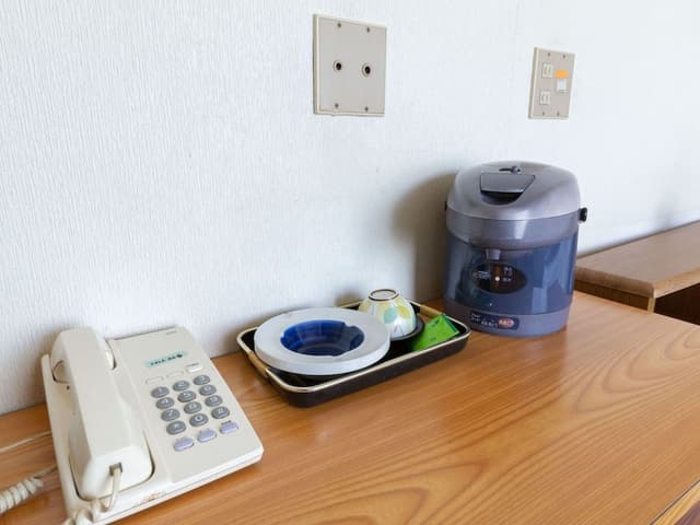 Single Room, Smoking