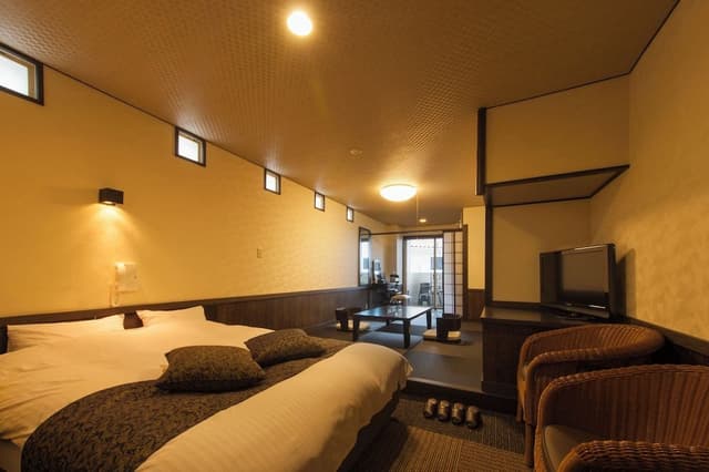 2nd Floor Corner Double Room with Hot Spring Open-Air Bath (In-room dining) Pet allowed