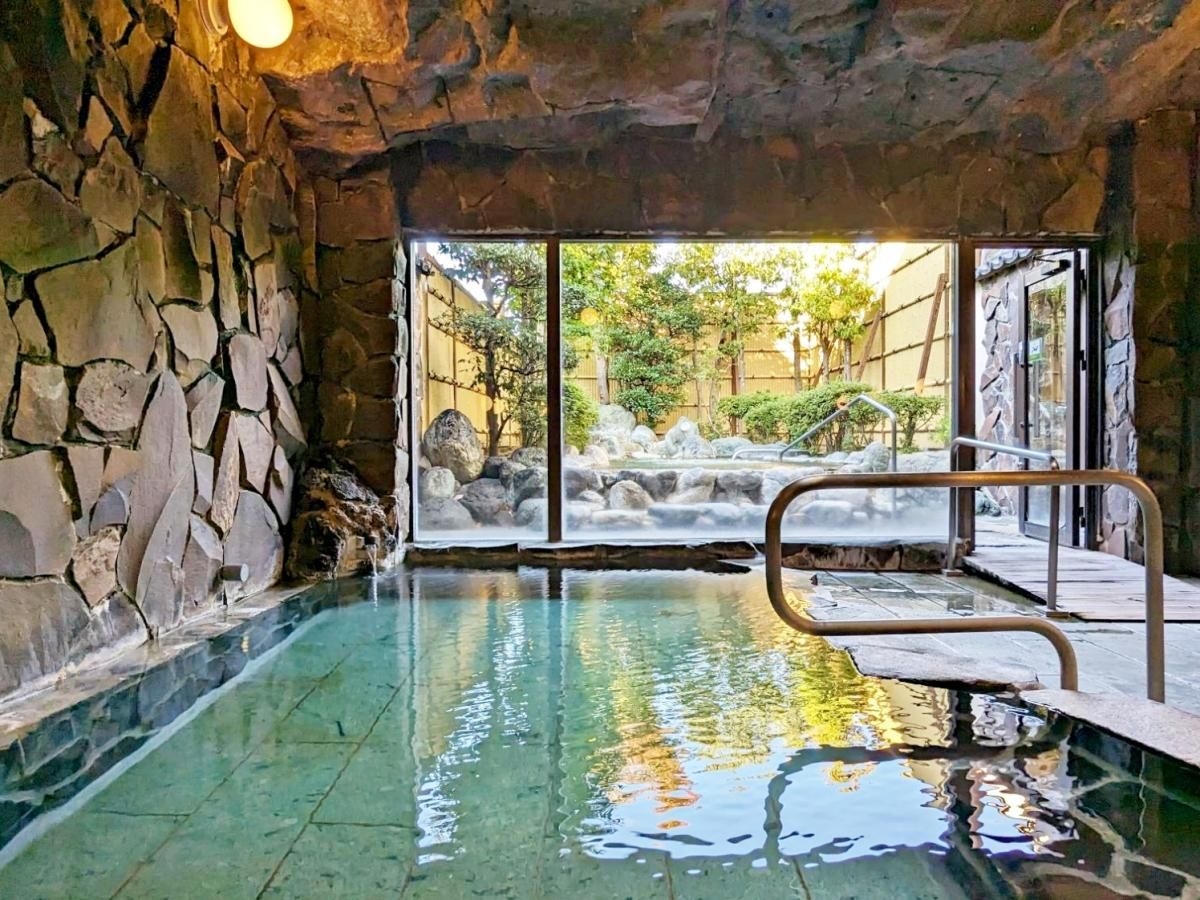 อิซุนะงาโอกะออนเซ็น เคย์คิวโฮเทล (Izunagaokaonsen Keikyuhotel)0
