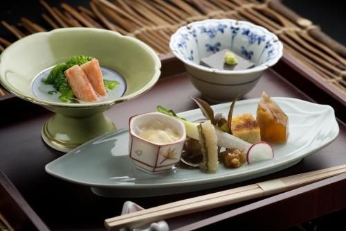 เรียวกัง โอคุสึโซ (Ryokan Okutsusou)1