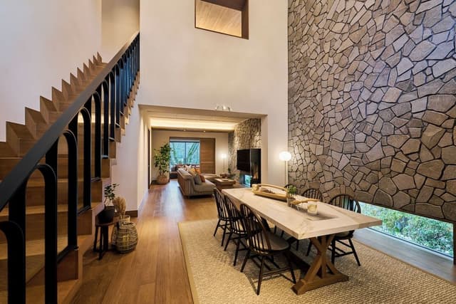 Luxury Villa, River View