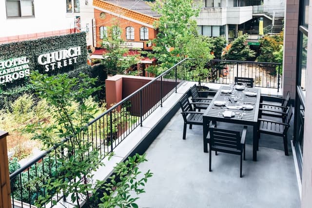 Kyu-Karu Patio