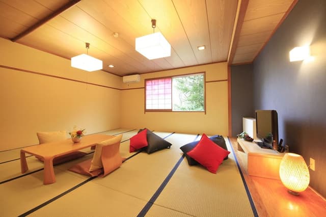 Room Selected at Check-In, Non Smoking
