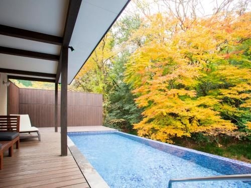 เรียวกัง ฮะตะโกะ ซะกุระ (Ryokan Hatago Sakura)0