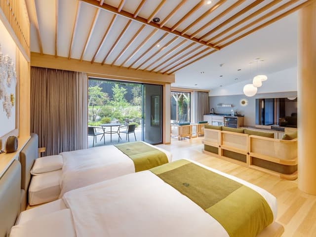 Luxury Suite, Private Bathroom, Garden View