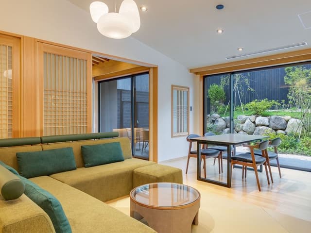 Luxury Suite, Private Bathroom, Garden View