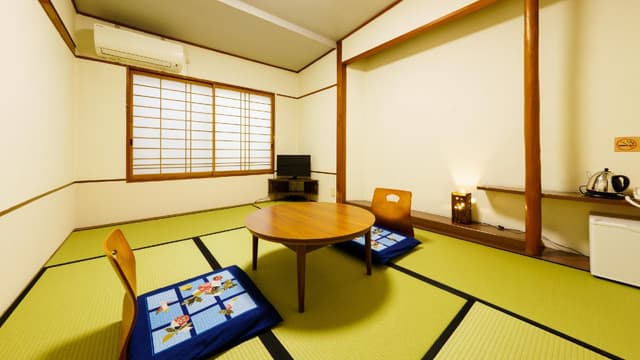 Economy Japanese Style Room