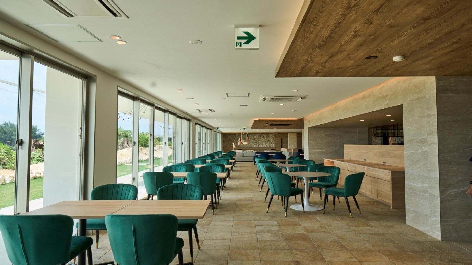 วอเตอร์มาร์ค โฮเทล แอนด์ รีสอร์ทโอกินาว่า มิยาโกจิม่า (Watermark Hotel & Resorts Okinawa Miyakojima)4
