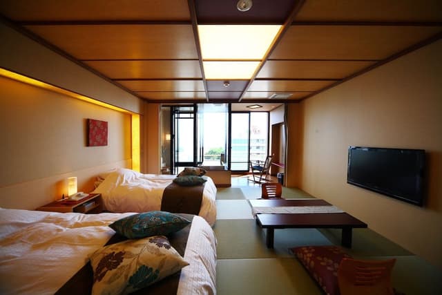Yuuga Japanese-Western Style Room with Private Natural Hot Spring Semi-Open-Air Bath - Non-Smoking