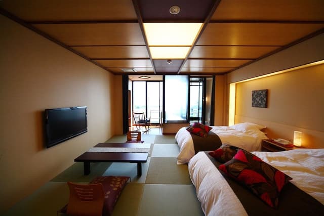 Yuuga Japanese-Western Style Room with Private Natural Hot Spring Semi-Open-Air Bath - Non-Smoking