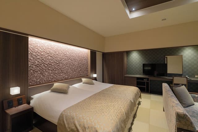Japanese Western Style Twin Room, Ocean view with Open-air bath (Second floor)