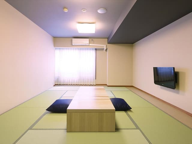 Japanese Style Room with 12 Tatami and without Bathroom