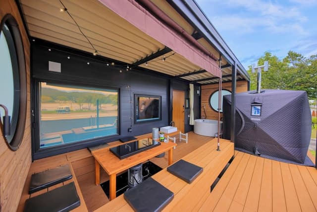 Standard Cabin