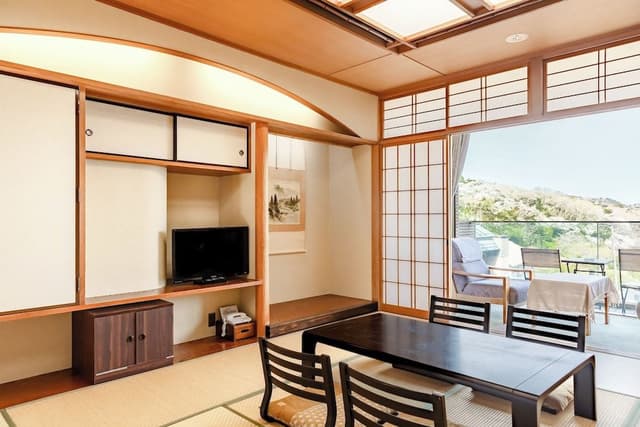 Comfort Room, Multiple Beds, Terrace, Mountain View