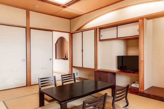 Comfort Room, Multiple Beds, Terrace, Mountain View