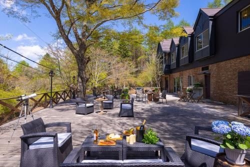 อัลเมเรีย โฮเทล (Almeria Hotel)0