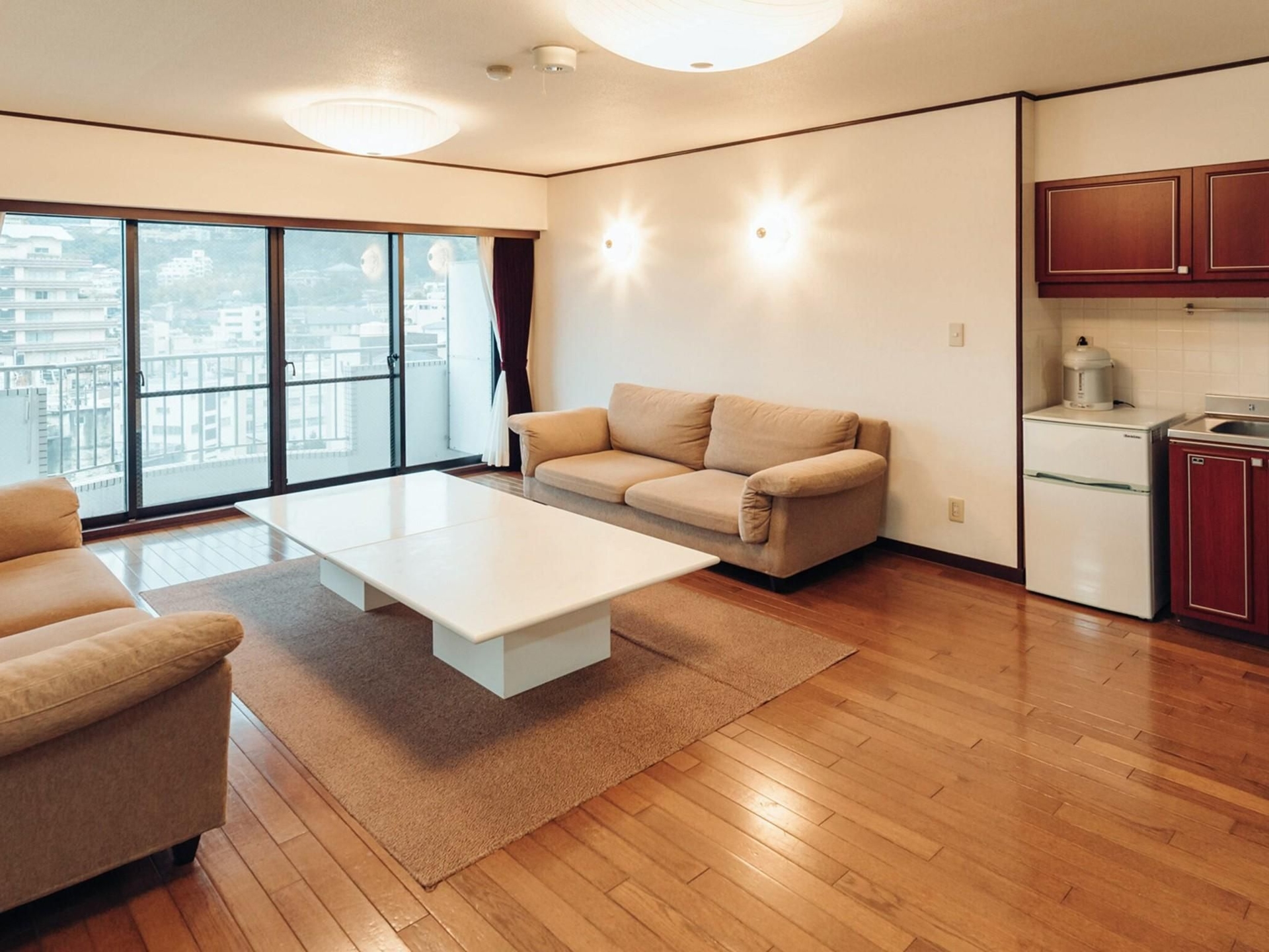 โฮเทล โชวะ คลับ (Hotel Showa Club)1