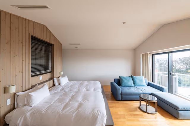 Deluxe Ocean View Twin