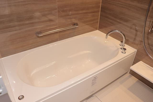Suite (Condominium Type)