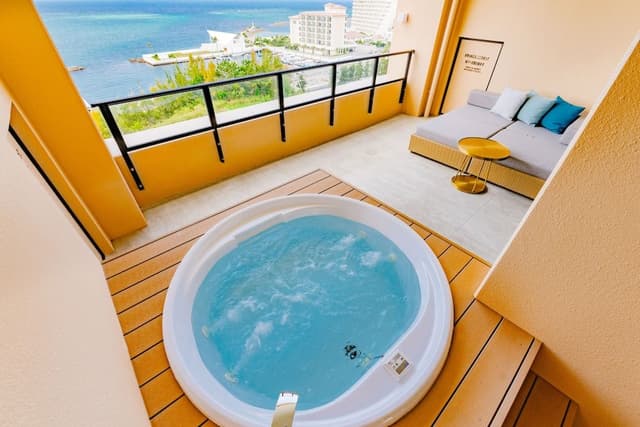 Corner Ocean Suite Non-Smoking