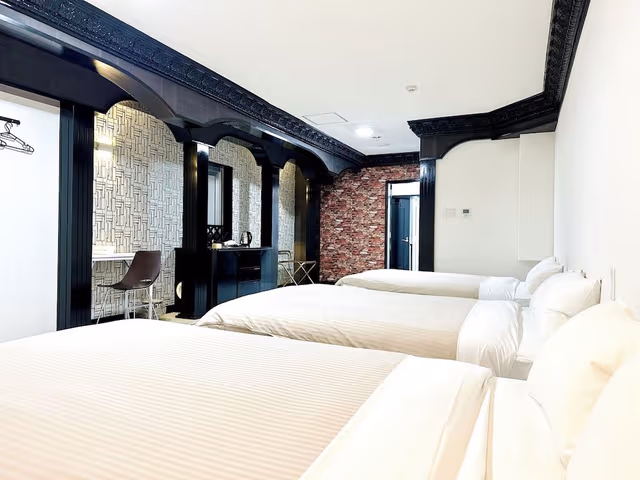 Triple Room