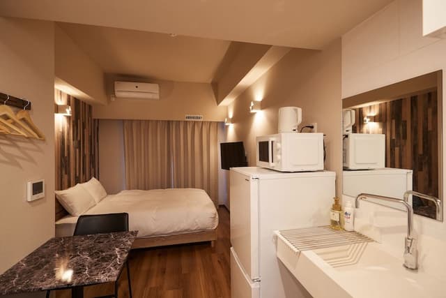 Corner Double Room, 1 Double Bed, Non Smoking (no Parking)
