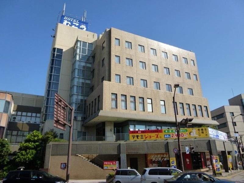โฮเต็ล วากาว (Hotel Wakow)0