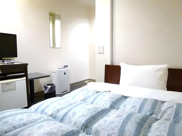Semi-Double Room Smoking