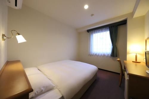 สไมล์ โฮเทล ทากาโอกะ เอกิมาเอะ (Smile Hotel Takaoka Ekimae)1