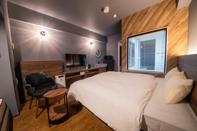 Double or Twin Room with Private Bathroom